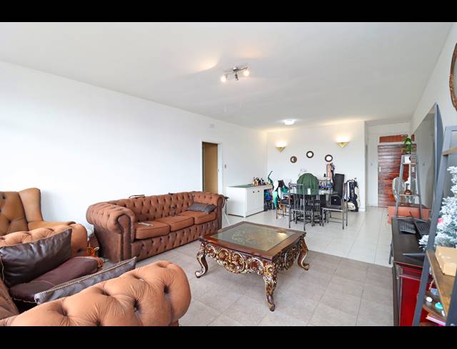 2 BEDROOM APARTMENT FOR SALE IN KEW